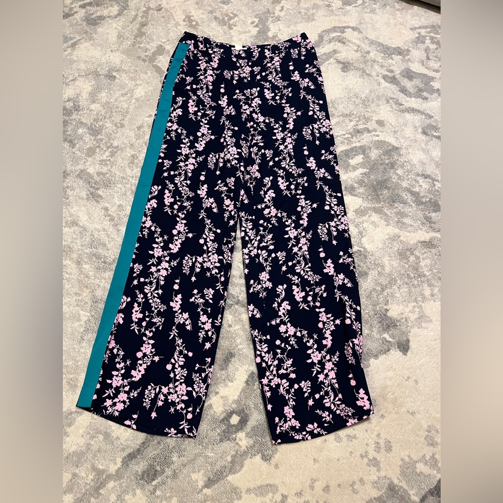 Flower print with teal side stripe pant